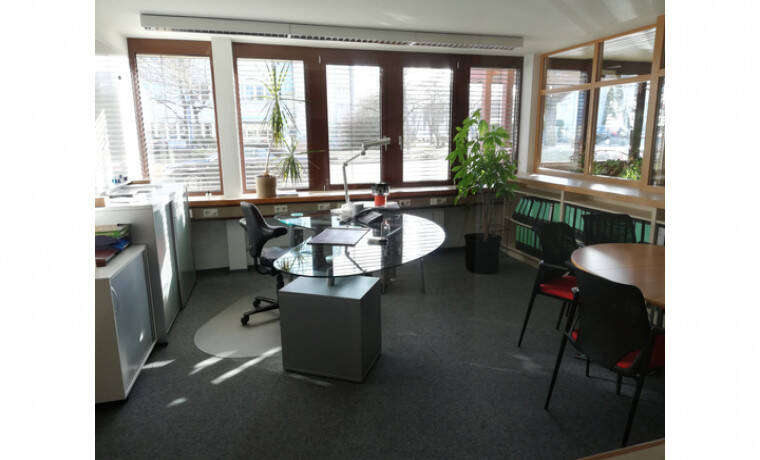 Thumbnail-Büro 8 in Kornwestheim: Moderne, möblierte Räume, flexibel und sofort verfügbar