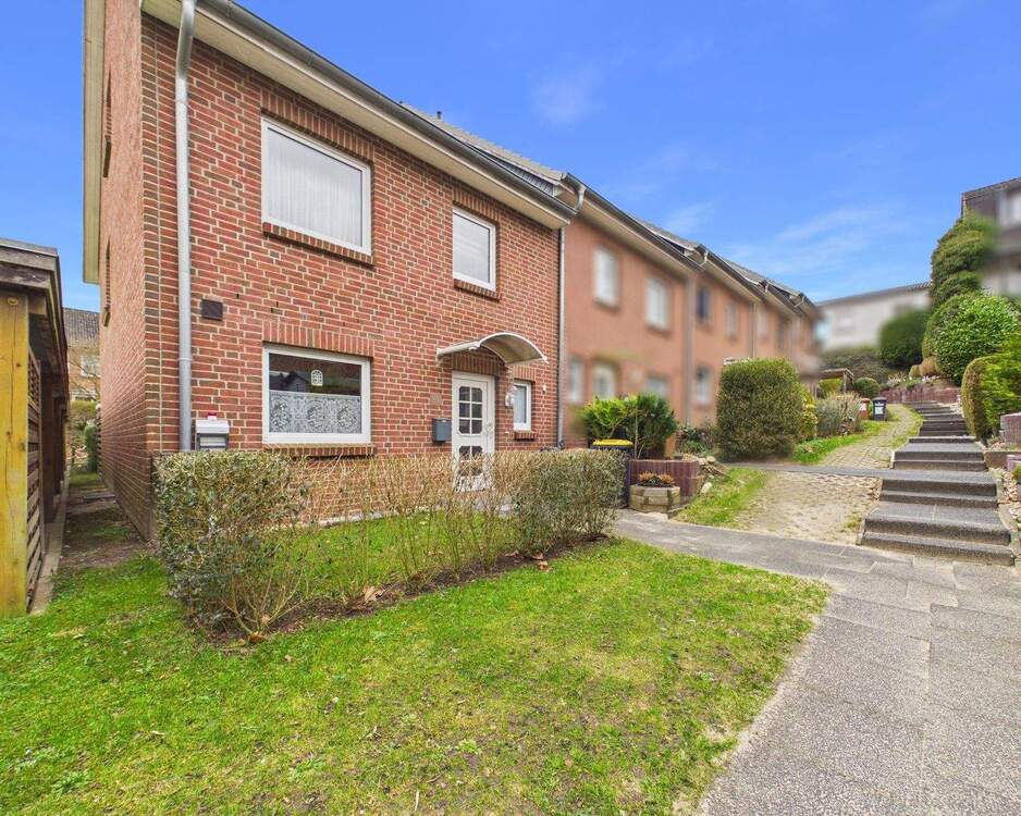 Thumbnail-Modernisiertes Familienhaus mit Südwestgarten, Vollkeller und neuer Heizung (2021)!