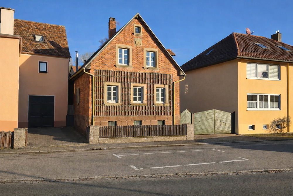 Thumbnail-Historisches Wohnhaus in Obernzenn - geschützter Innenhof & überraschend viel Wohnraum auf ca. 160 m² Wohnfläche
