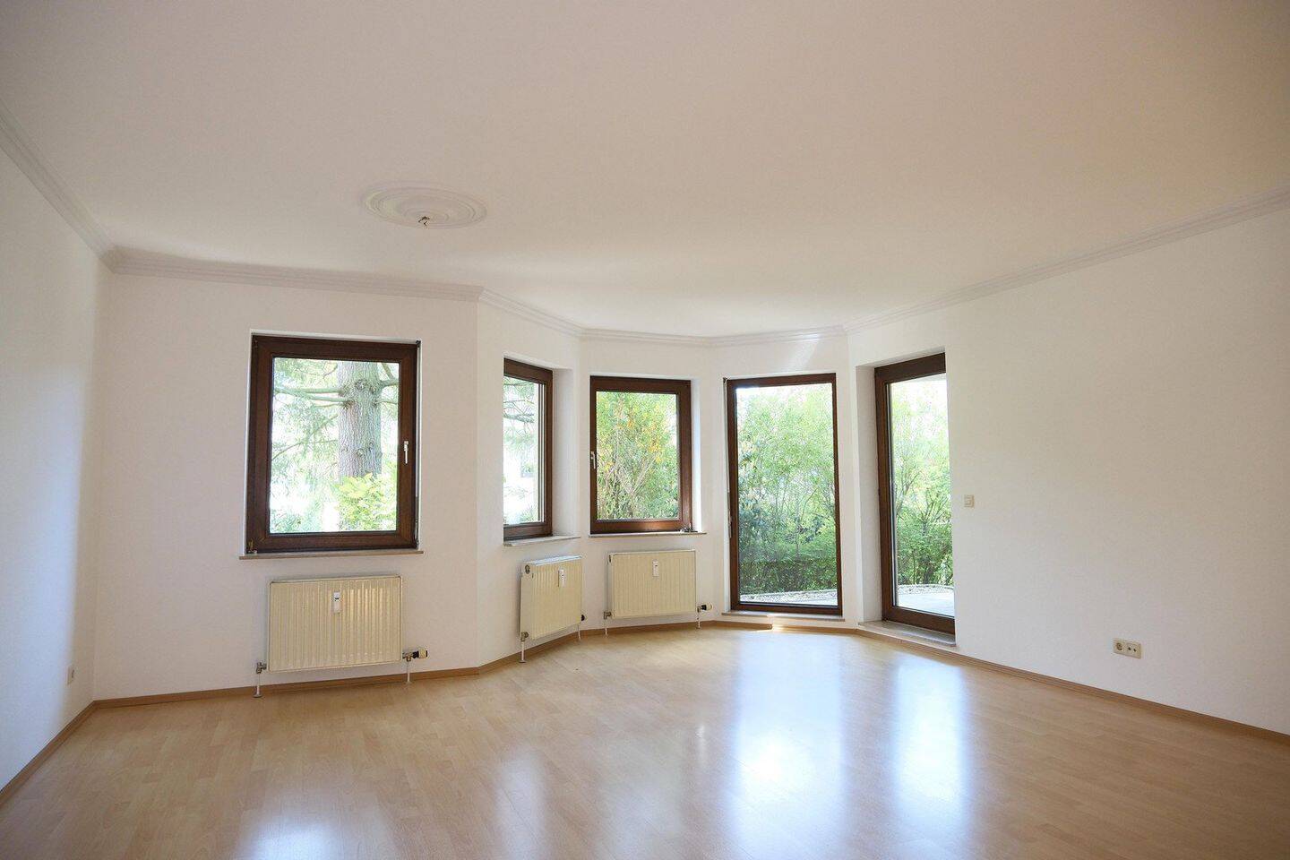 Thumbnail-3-Zimmer-Wohnung mit Terrasse in zentraler, ruhiger Lage
