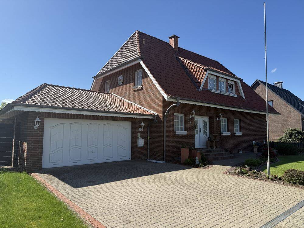 Thumbnail-Dörverden-Hülsen: Solides Einfamilienhaus mit Vollkeller, Doppelgarage Außenpool und vielem mehr...