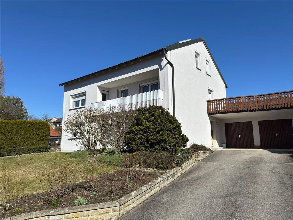 Thumbnail-Zweifamilienhaus mit Einliegerwohnung, großem Garten und viel Potenzial