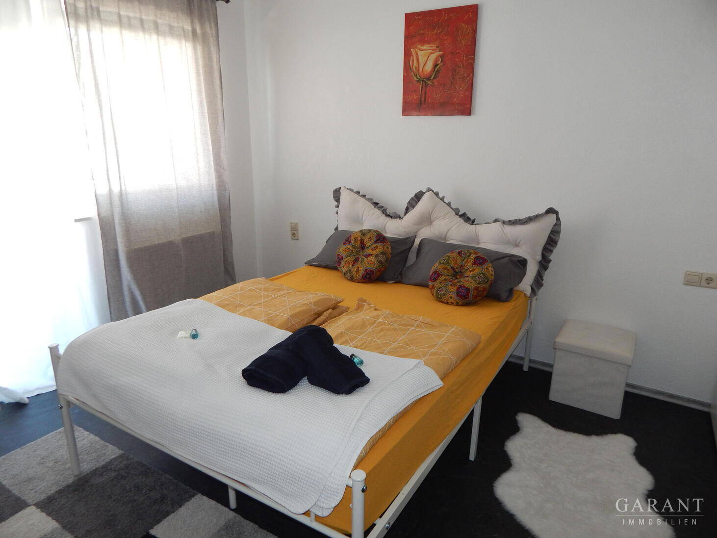 Thumbnail-2 Zimmer-Wohnung mit Riesen-Balkon und Stellplatz!