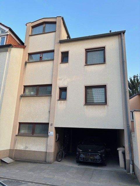 Thumbnail-Kessenich! Sehr solides Reihenmittelhaus mit 4 Zimmer, ca. 110 m² Wohnfläche, Garage und Garten sucht neue Eigentümer