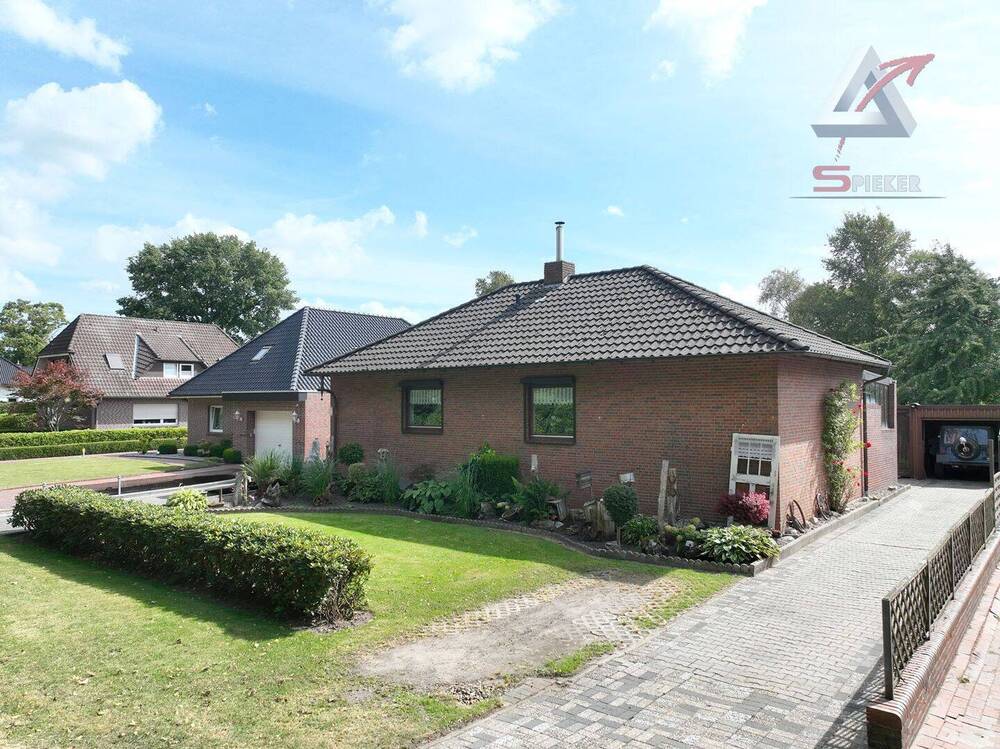 2. Auffahrt mit Garage