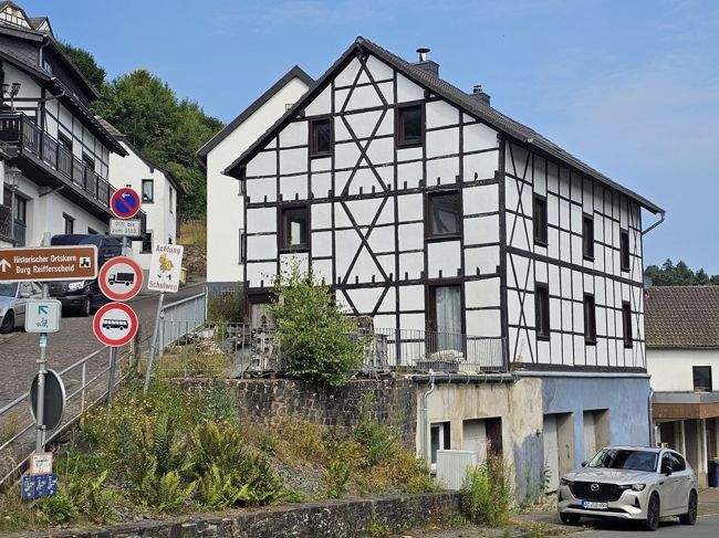 Thumbnail-Teilrenoviertes Fachwerkhaus nach eigener Vorstellung zu verwirklichen