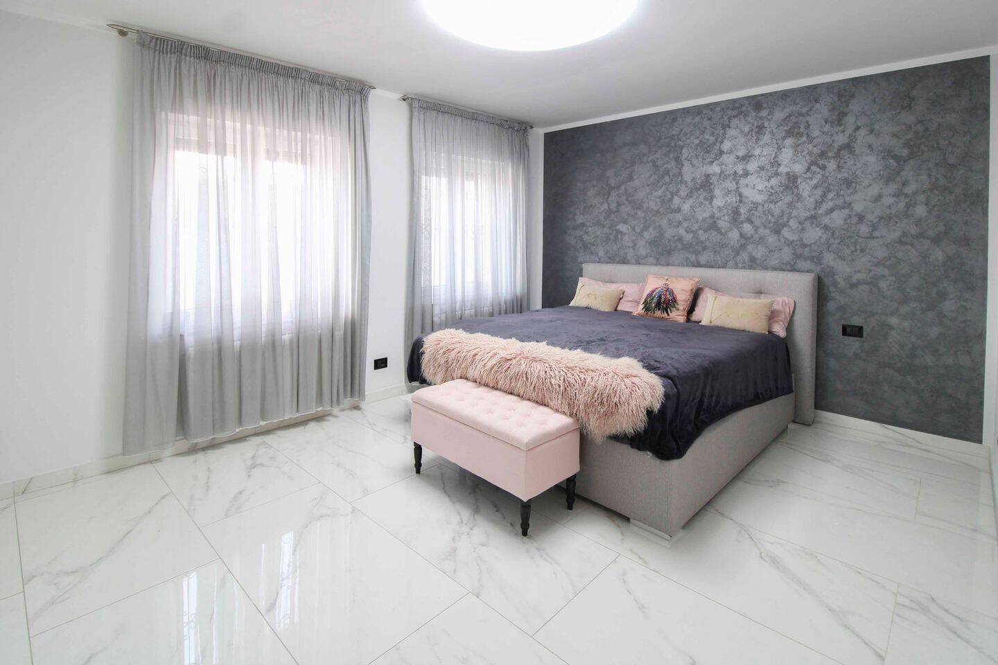 Schlafzimmer EG