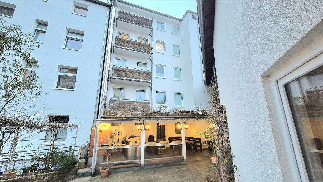 Thumbnail-Großzügiges Mehrfamilienhaus mit Wohn-, Büro- und Restauranteinheiten