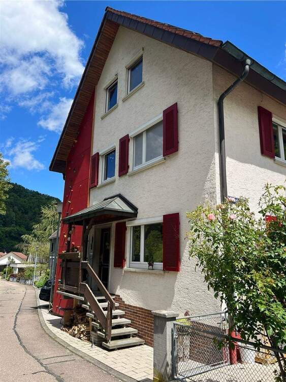 Thumbnail-Doppelhaushälfte mit Kachelofen & Sauna - Wohnen mit Wärme und Charme