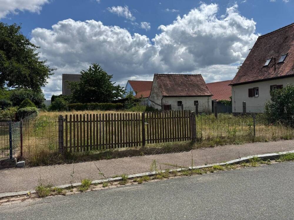 Thumbnail-Sonniges Grundstück in Ansbach zu verkaufen