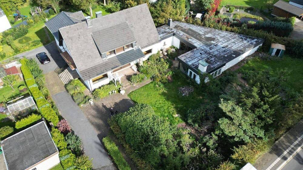 Thumbnail-437 m² Wohnfläche | Zweifamilienhaus mit Ausbaureserve & vielseitigen Nutzungsmöglichkeiten