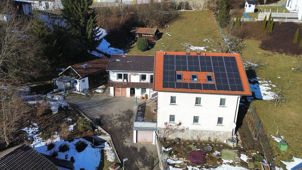 Thumbnail-Zwei Haushälften - eine starke Kombination: Mehrgenerationenwohnen mit Panoramablick in Hauzenberg
