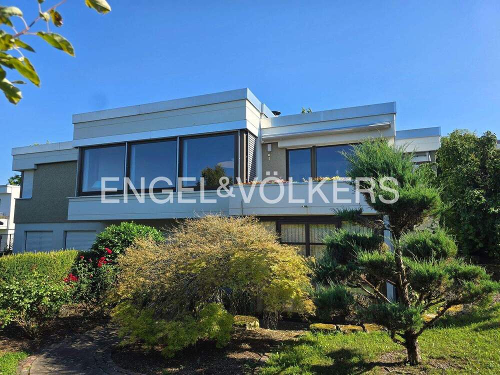 Thumbnail-Wohnen in Ruhe und Grün . Gepflegter Bungalow mit flexibler Einteilung in ein bis drei Wohneinheiten