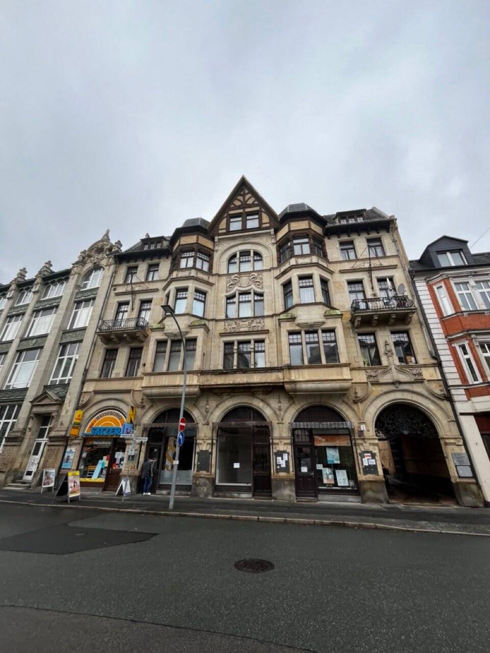 Thumbnail-!Selber renovieren spart Miete! - Wohngemeinschaft in schönem Altbau in Zentrumsnähe