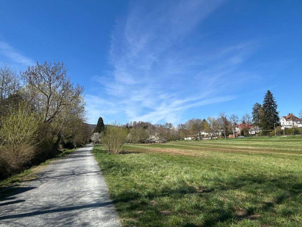 Thumbnail-Moderne 4 Zi., EBK, TGL-Bad, 110 m² Wfl., I.OG im 4 FH! Schöne Randlage von Dornholzhausen