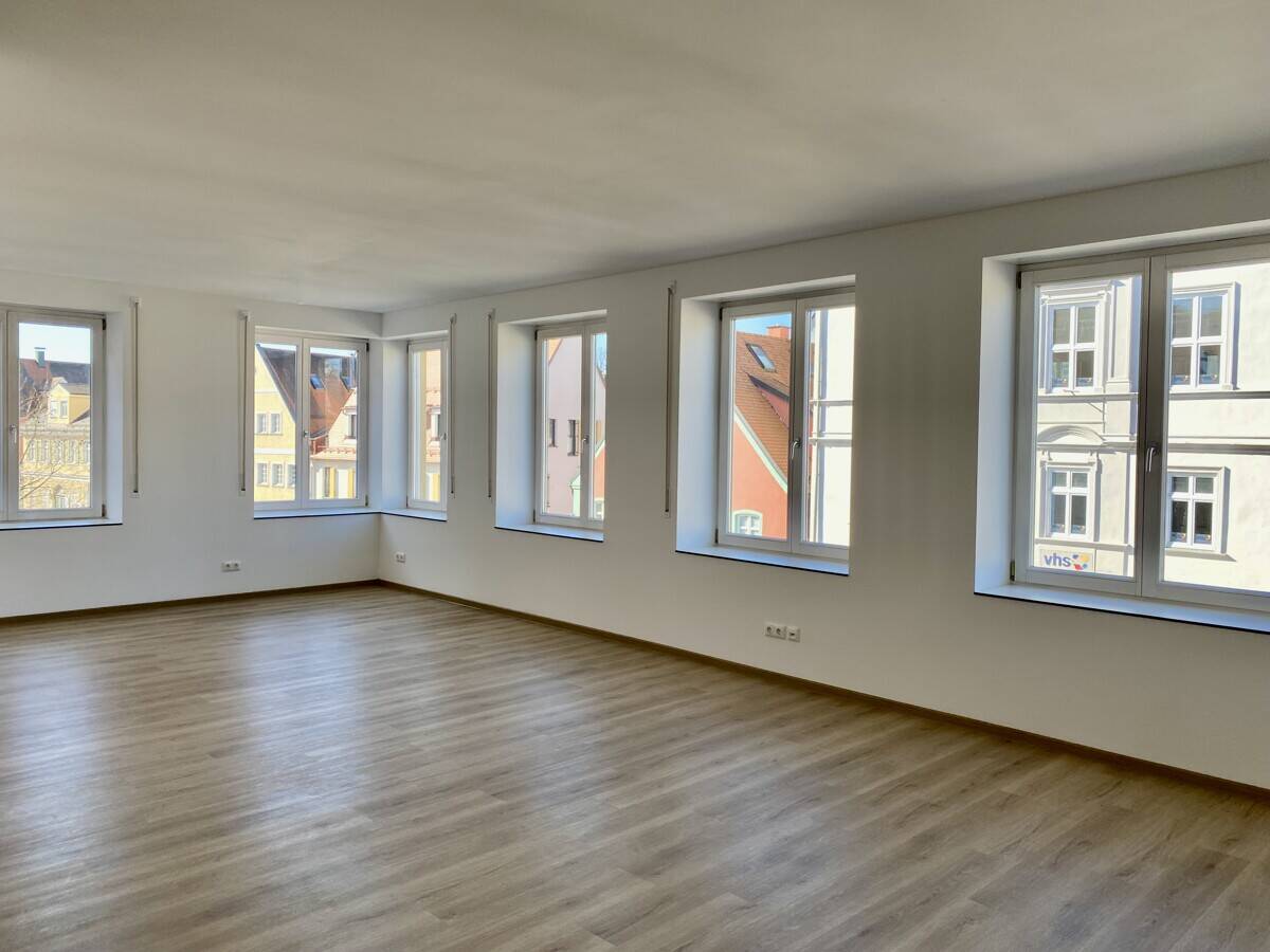 Thumbnail-Großzügig wohnen mitten in der Stadt Neue Einbauküche im Mietpreis enthalten