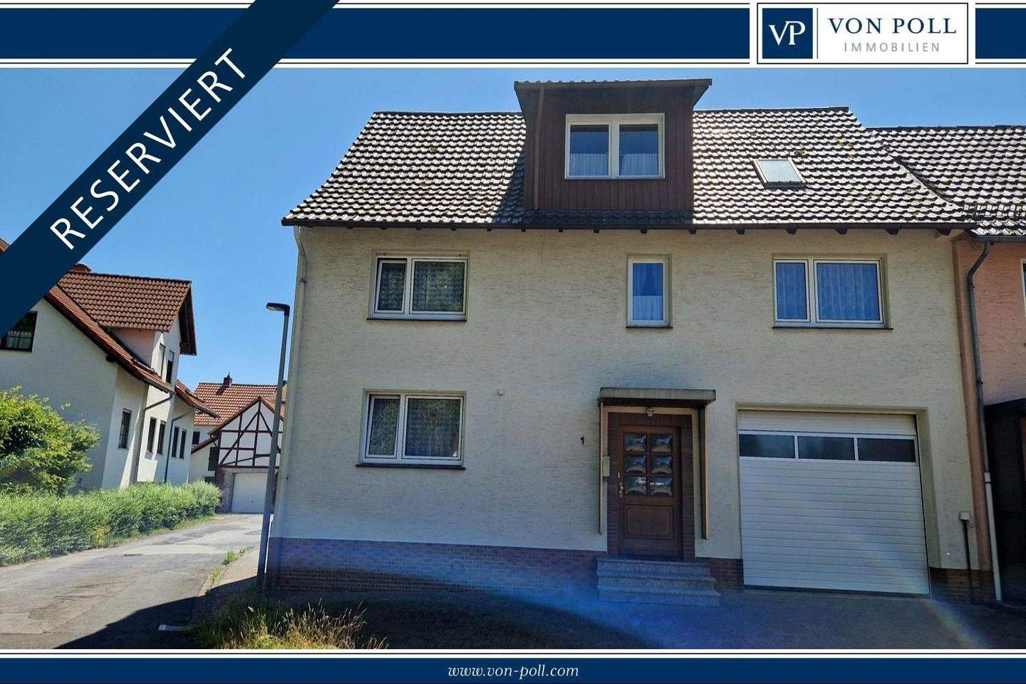 Thumbnail-Attraktives Einfamilienhaus mit viel Platz und 3 Garagen in Hessisch Lichtenau OT