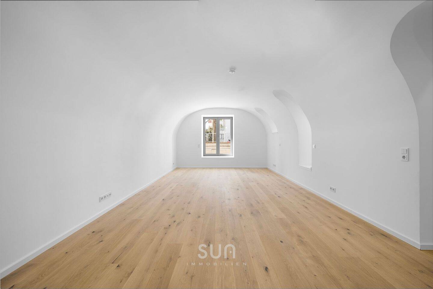 Thumbnail-URBANER RÜCKZUG IM GRÜNEN - LOFTFLAIR IM GARTENGESCHOSS