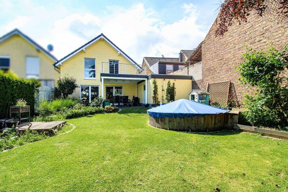 Thumbnail-Attraktive Doppelhaushälfte mit großzügigem Garten und überdachter Terrasse - Rheinbach-Irlenbusch