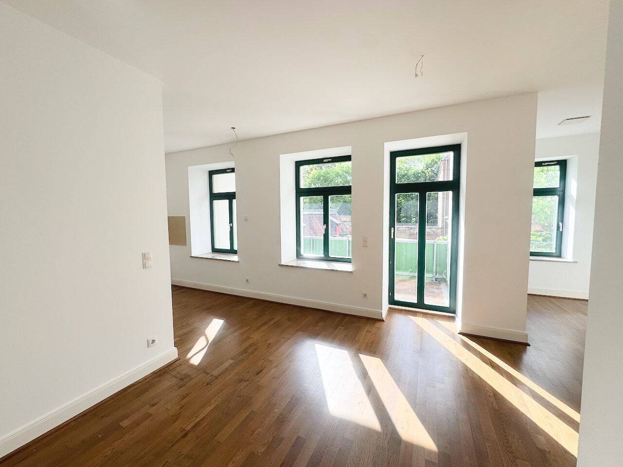 Thumbnail-Parkett, Lift & 10 m² Balkon! - Ruhige Lage - Fußbodenheizung - exklusives Bad - Wanne & Dusche