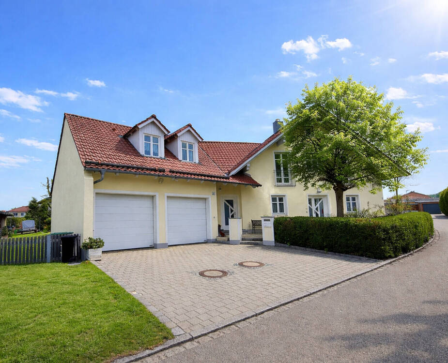 Thumbnail-Großzügiges Einfamilienhaus mit Einliegerwohnung - Perfekt für Familien mit Anspruch!