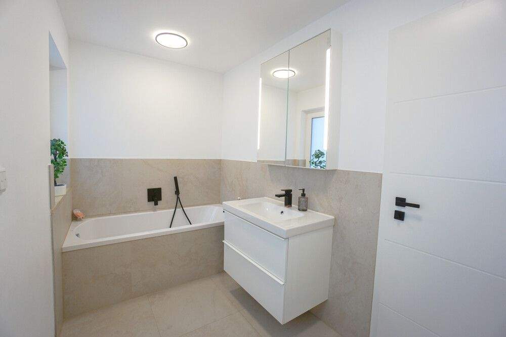 Thumbnail-Platz für die ganze Familie - moderne Doppelhaushälfte mit Garten und Terrasse in ruhiger Lage