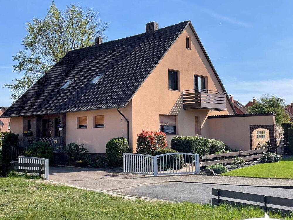 Straßenansicht
