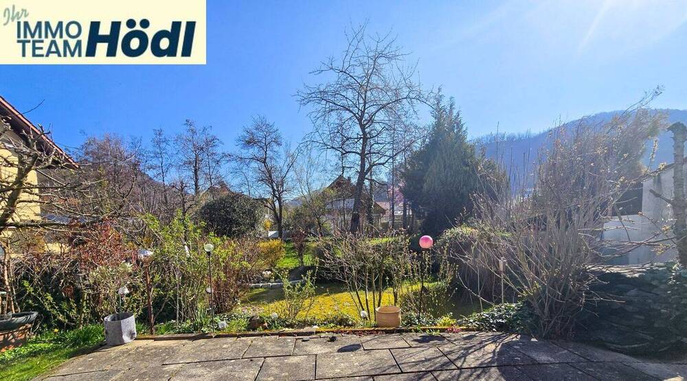 Thumbnail-Doppelhaushälfte mit Garten und Garage - viel Platz für die ganze Familie