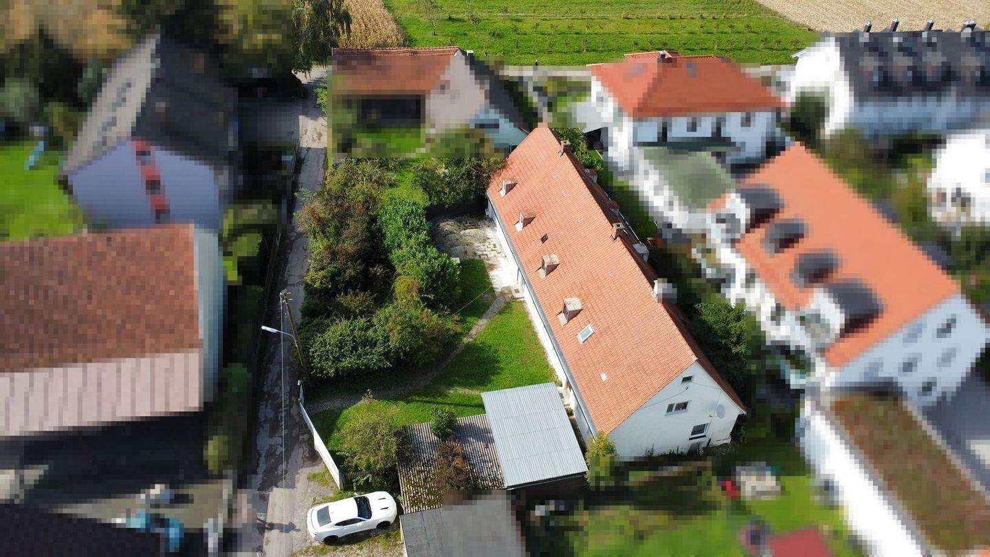 Thumbnail-Traumhaftes Grundstück mit Altbestand