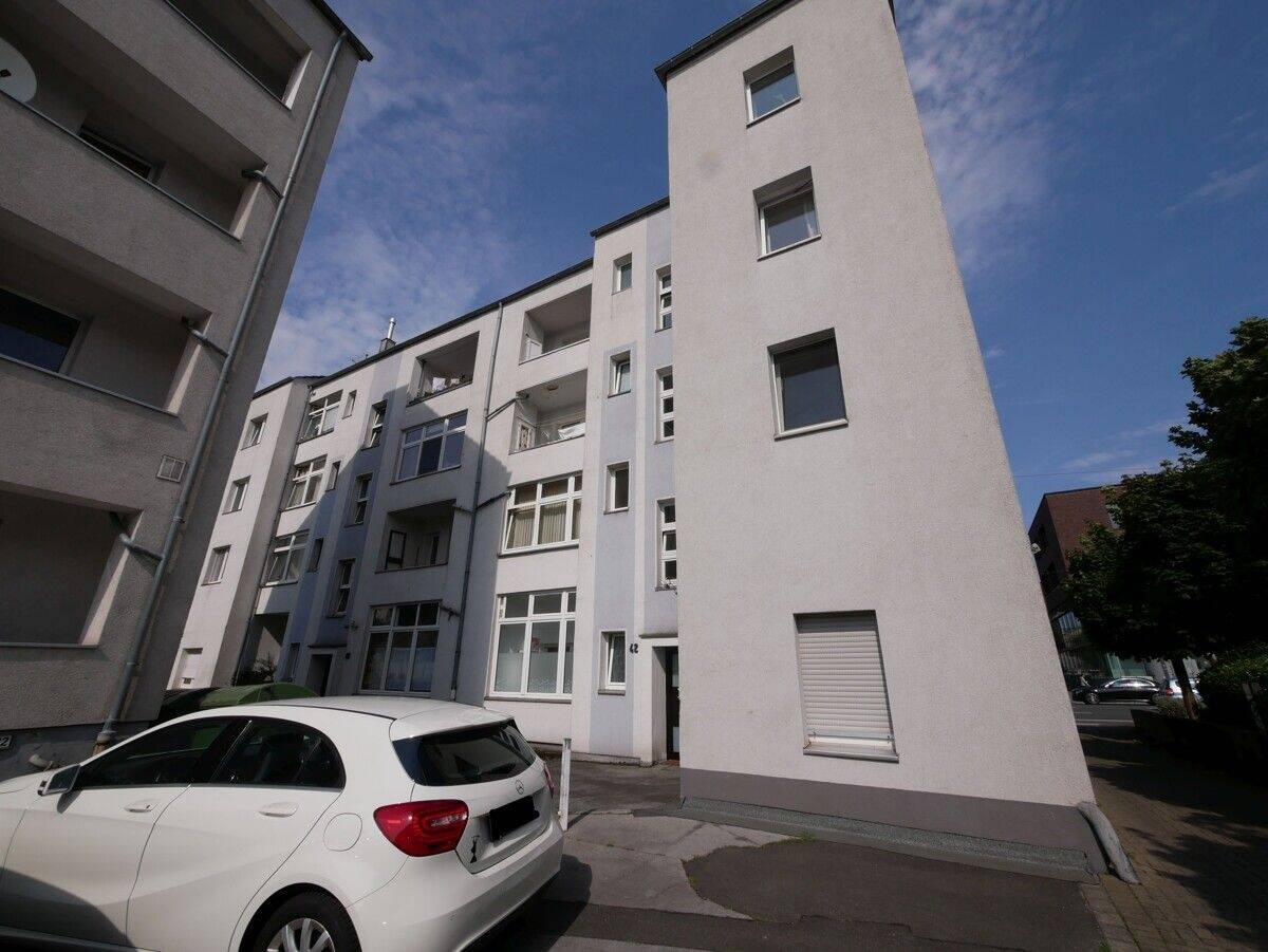 Thumbnail-Perfekt für junge Leute: Gepflegte 2,5-Raum-Etagenwohnung mit Küche und Balkon Nahe der Universität
