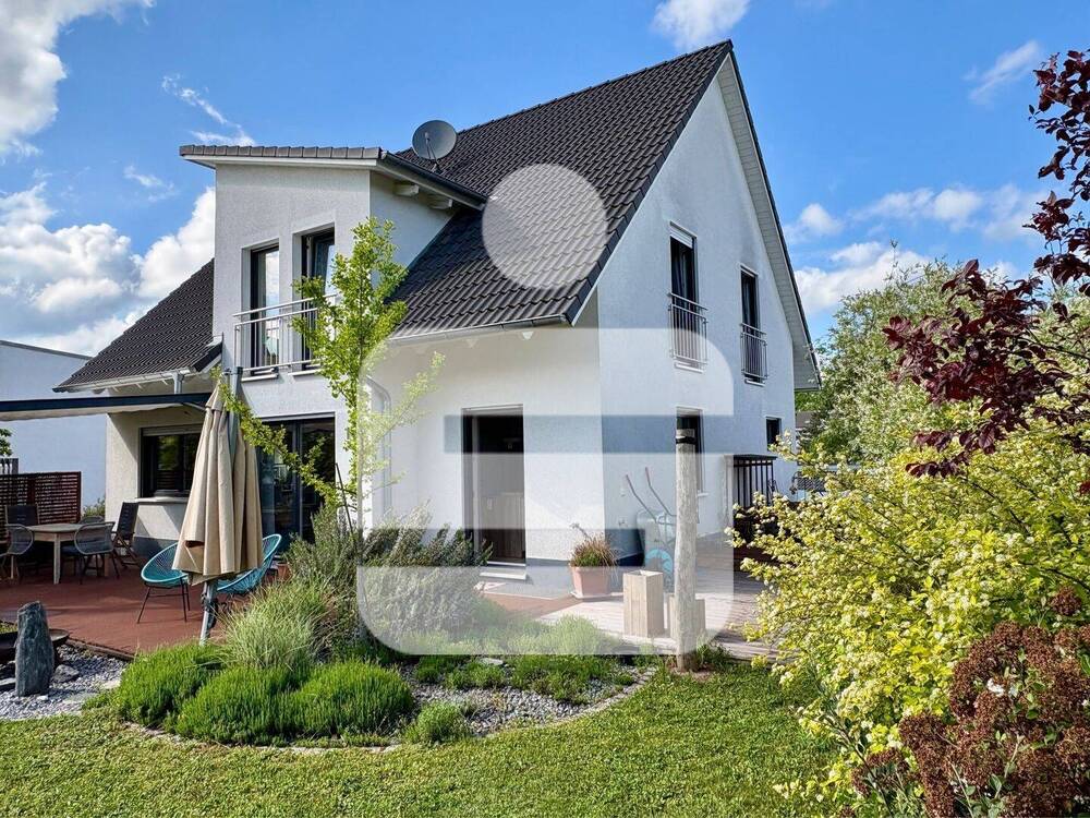 Thumbnail-Attraktives Einfamilienhaus in Veitsbronn... Für die zukunftsorientierte und moderne Familie