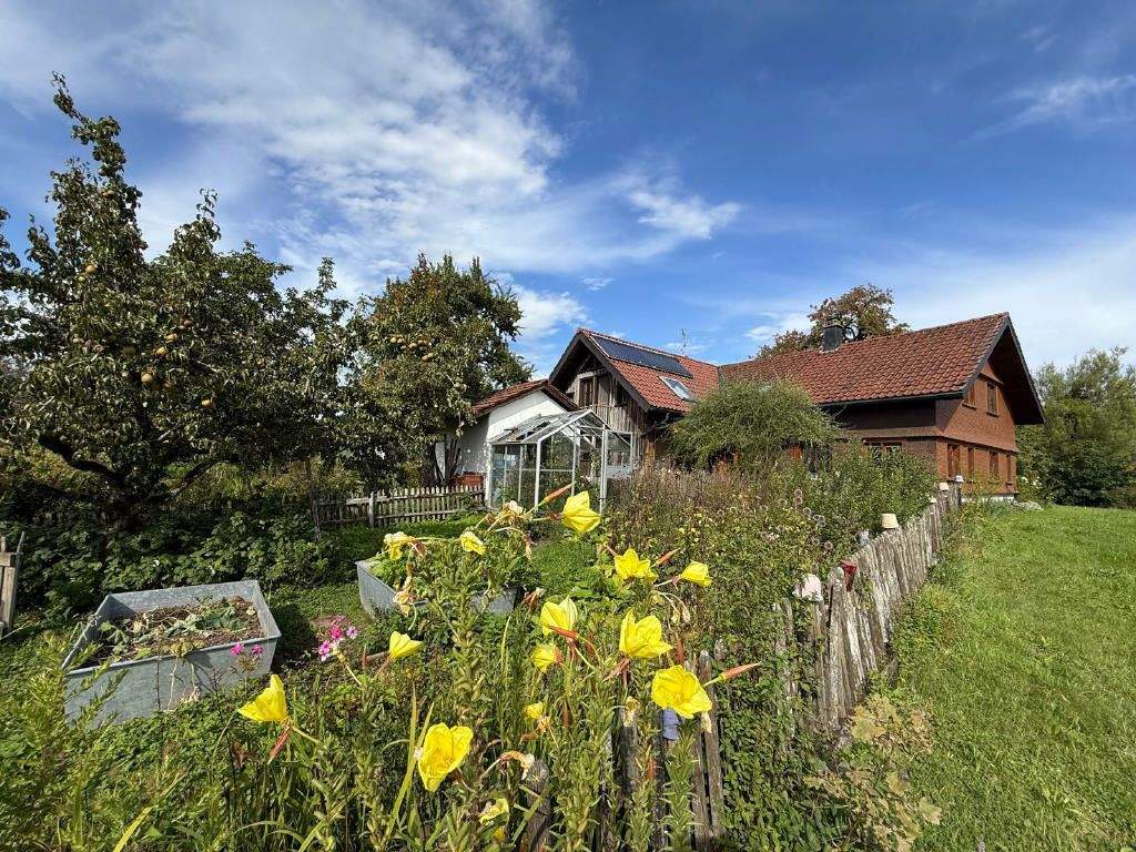 Thumbnail-Wunderschönes Landhaus in absolut ruhiger Lage mit Bergsicht