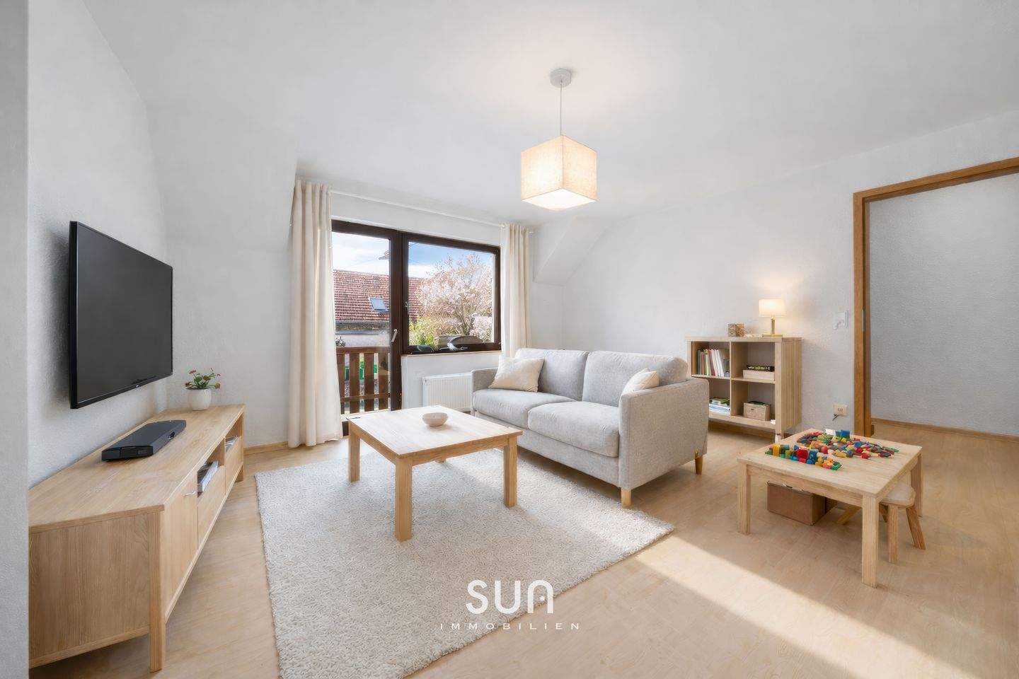 Thumbnail-STILVOLL WOHNEN IN WIESBADEN - 3-Zimmer-Wohnung