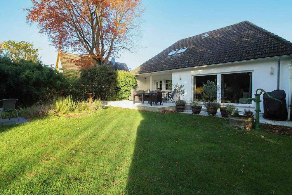 Thumbnail-Modernisiertes Einfamilienhaus mit Bungalowcharakter und Ausbaureserve