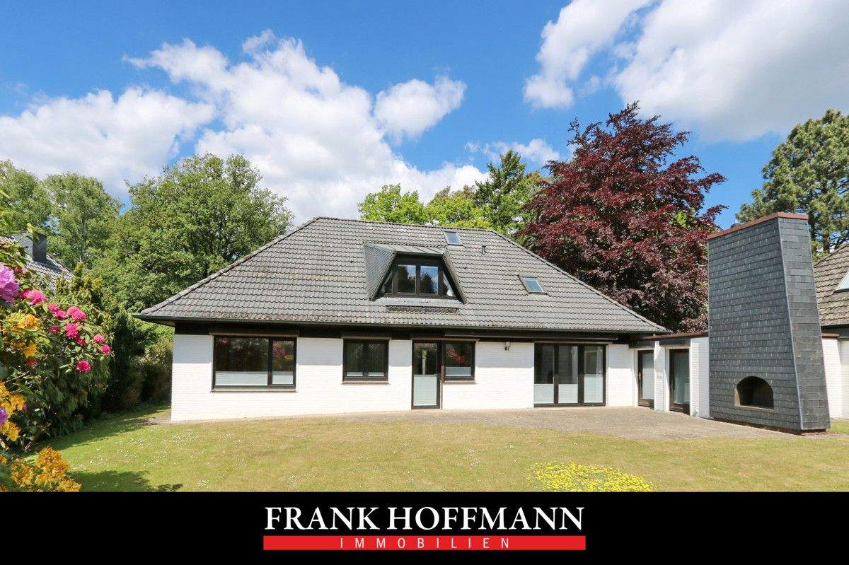 Thumbnail-Charmantes Architektenhaus mit Garage auf großem Grundstück in Hamburg-Duvenstedt