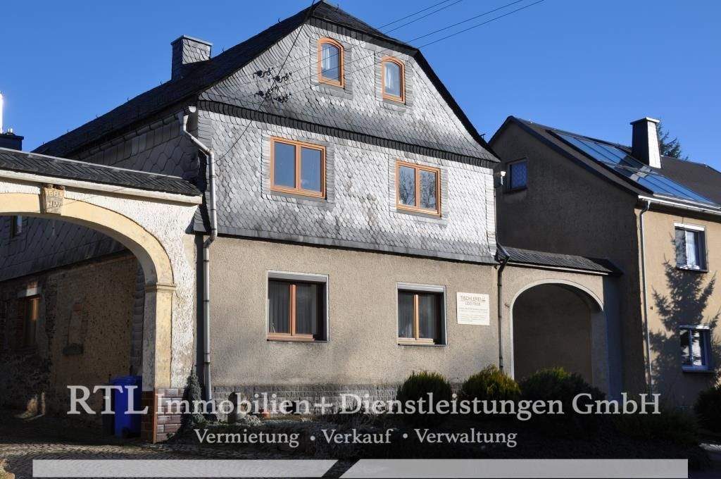 Thumbnail-Tischlerei mit altem Bauernhof