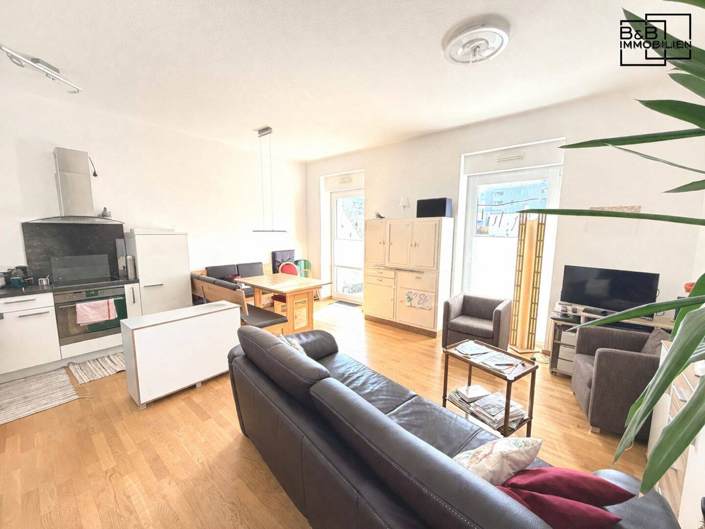 Thumbnail-B & B Immobilien: Moderne 3-Zimmer-Wohnung mit Terrasse & Ankleide