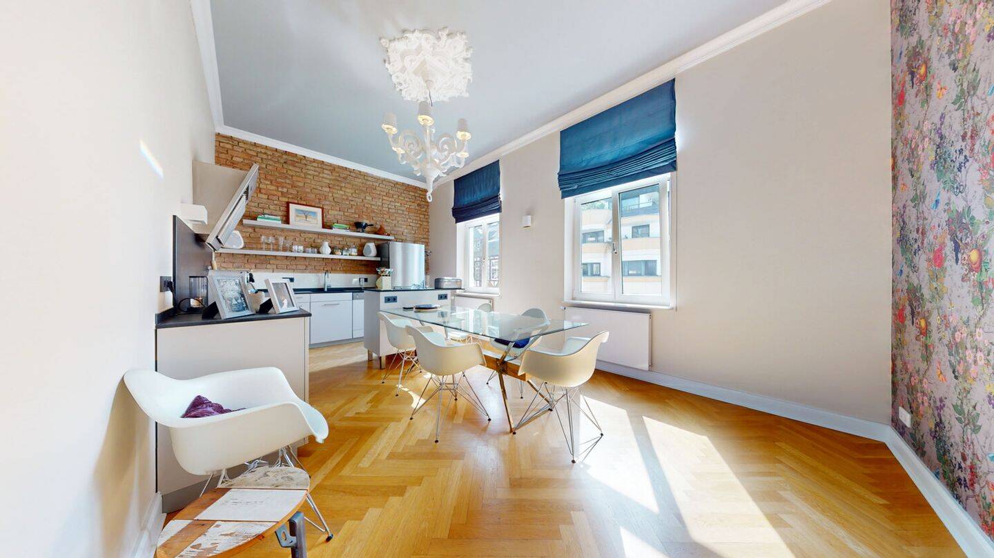 Thumbnail-Elegante Drei-Zimmer-Altbauwohnung in ruhiger und gefragter Lage