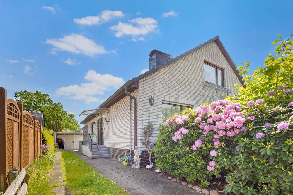 Thumbnail-Großzügiges Einfamilienhaus in ruhiger Lage von Niendorf