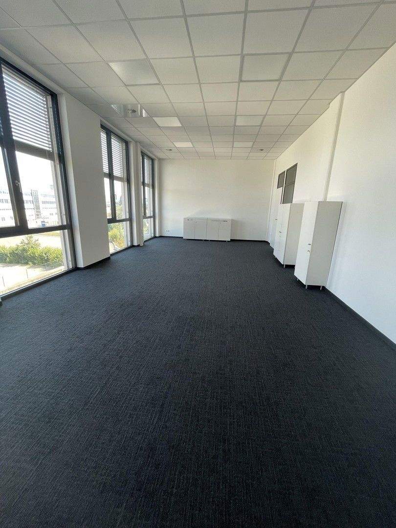 Thumbnail-Helles Büro zur Untermiete in modernem Bürogebäude - 47,24 m² - in 87437 Kempten