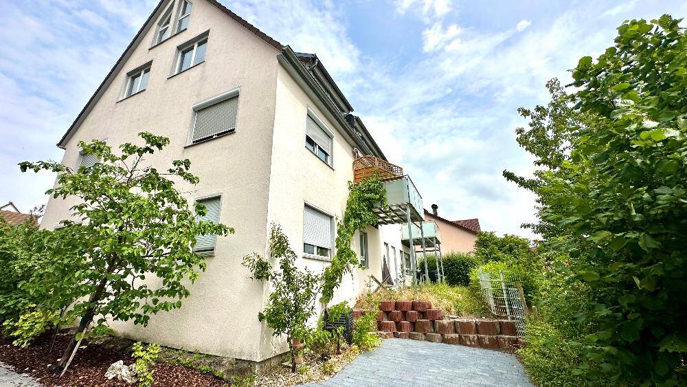 Thumbnail-Schöne 2 Zimmerwohnung mit großem Balkon in Grafenau Döffingen ab 1. Juli