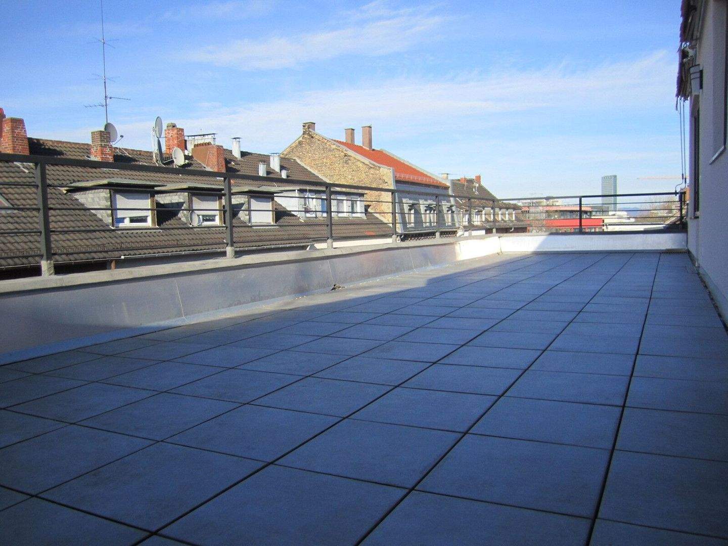 Thumbnail-Offenes Bieterverfahren! Halbergstraße: Tolle Wohnung mit XXL-Terrasse im Erbbau