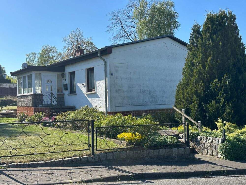 Thumbnail-Sanierungsbedürftiges Einfamilienhaus in Bestlage von Crivitz!