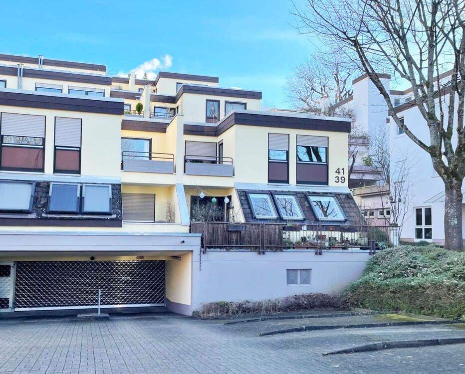 Thumbnail-Großzügig geschnittene 2 Zimmer Wohnung mit großer Terrasse in Freiburg-Gundelfingen