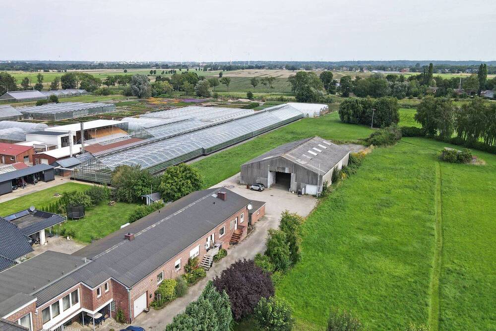 Thumbnail-RESERVIERT: Gebäude-Ensemble für Abenteurer & Selbstversorger, mit großer Lagerhalle und Elbzugang