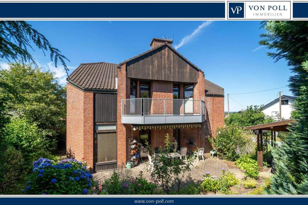 Thumbnail-Bielefeld-Brake: 360° Rundgang | Architektenhaus mit 7 Zimmern | ca. 185 m² + ELW |Carport & Garage