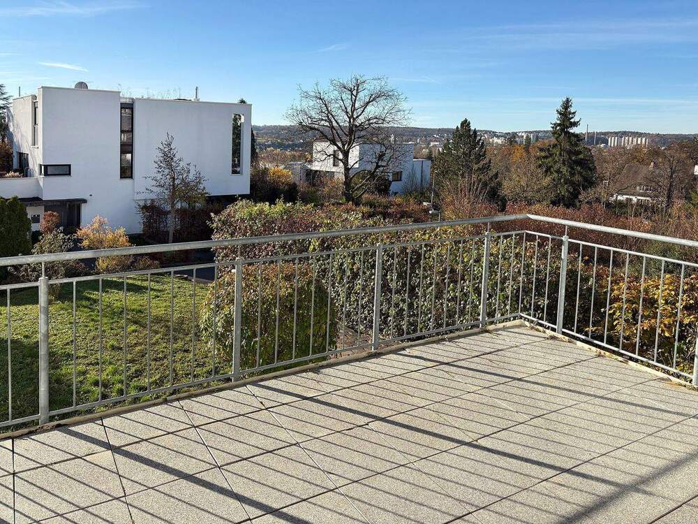 Thumbnail-Auf der Waldburg: Lichtdurchflutete DHH mit Einliegerwohnung