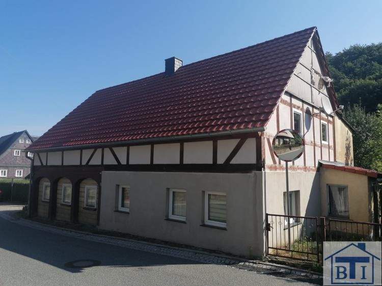 Thumbnail-Einfamilienhaus mit Potenzial in attraktiver Berglage