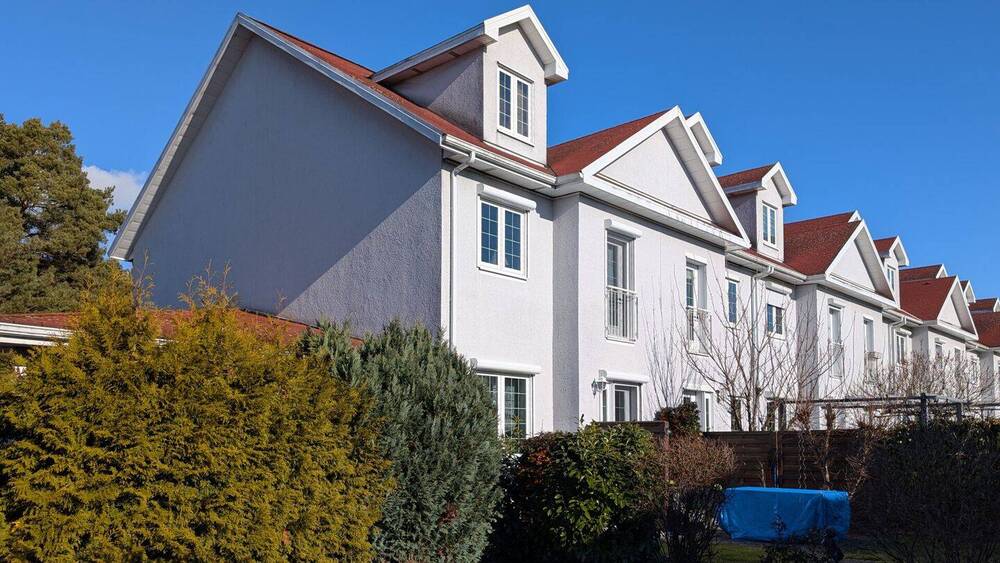 Thumbnail-Attraktives Reihenmittelhaus mit 3 Stellplätzen in ruhiger Wohnlage