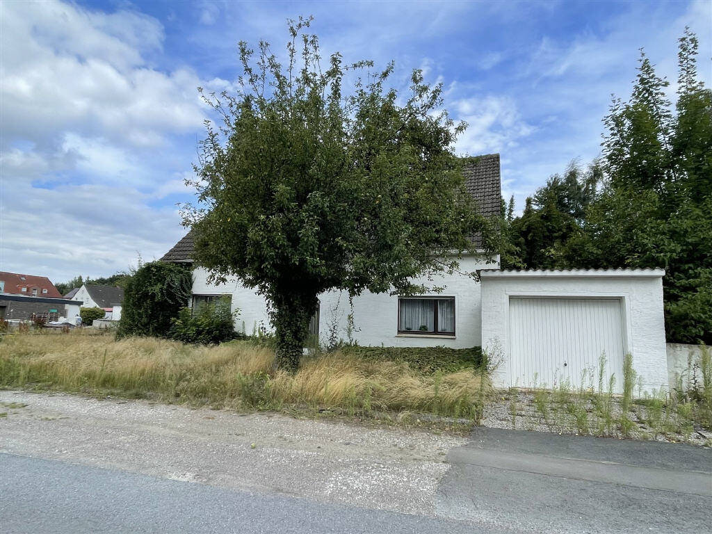 Straßenansicht